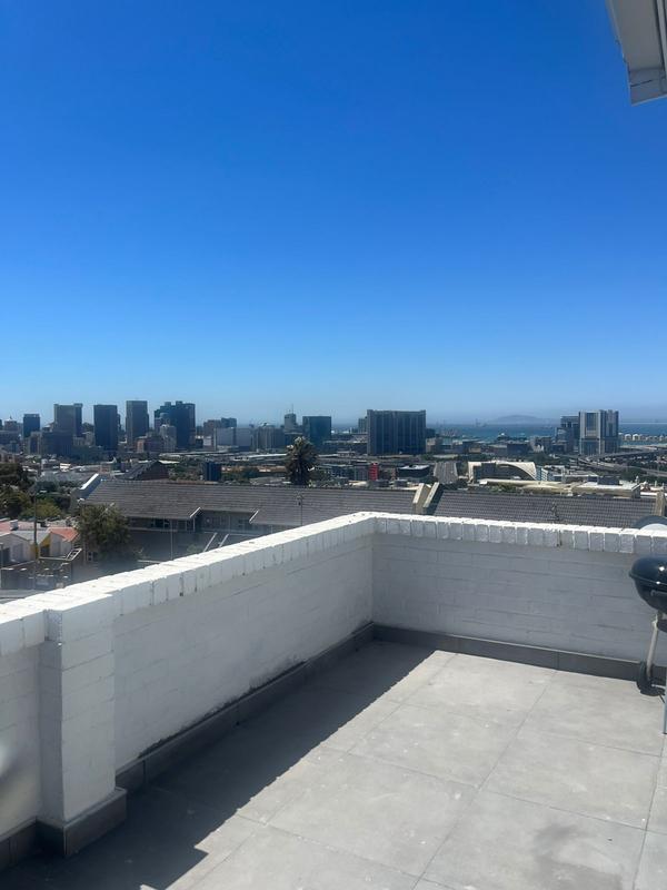 To Let 2 Bedroom Property for Rent in Vredehoek Western Cape